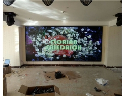 55寸LG1.8mm拼縫液晶拼接屏 【樓體亮化】